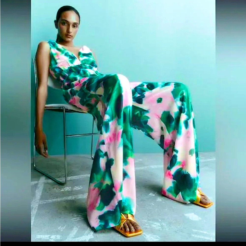 Zara Pants & Jumpsuits Zara Floral Print Jumpsuit XS